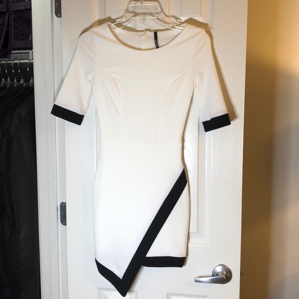 LuLu’s Fitted Dress SZ: XS BNWOT
